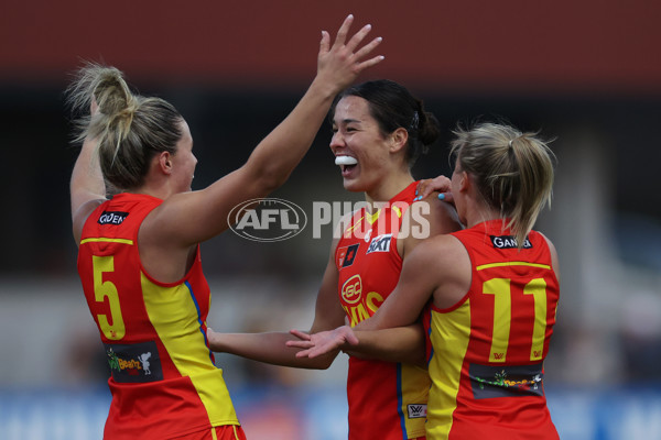 AFLW 2024 Round 06 - Hawthorn v Gold Coast - A-54583564