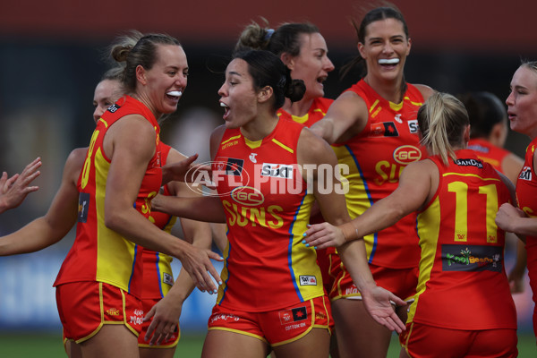AFLW 2024 Round 06 - Hawthorn v Gold Coast - A-54585656