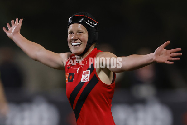 AFLW 2024 Round 06 - Essendon v Sydney - A-54604130