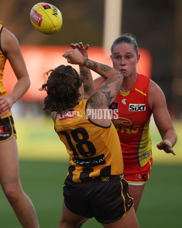 AFLW 2024 Round 06 - Hawthorn v Gold Coast - A-54608783