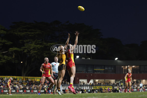 AFLW 2024 Round 06 - Hawthorn v Gold Coast - A-54616648