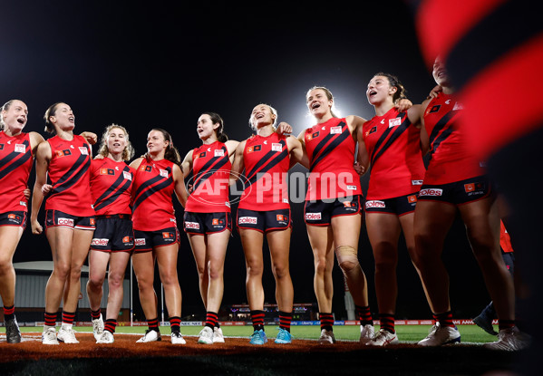 AFLW 2024 Round 06 - Essendon v Sydney - A-54616650