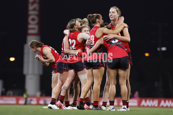 AFLW 2024 Round 06 - Essendon v Sydney - A-54616870