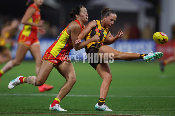 AFLW 2024 Round 06 - Hawthorn v Gold Coast - A-54616910