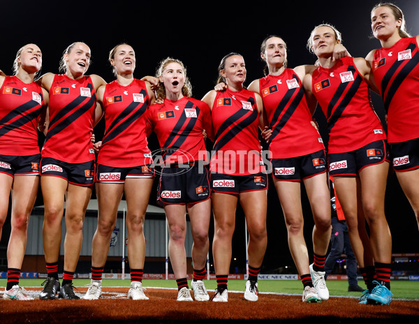 AFLW 2024 Round 06 - Essendon v Sydney - A-54616953