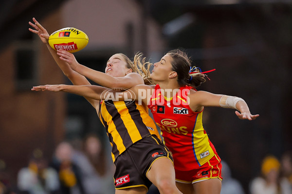 AFLW 2024 Round 06 - Hawthorn v Gold Coast - A-54629279