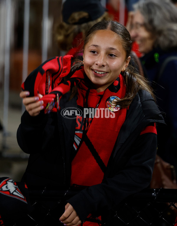 AFLW 2024 Round 06 - Essendon v Sydney - A-54629308