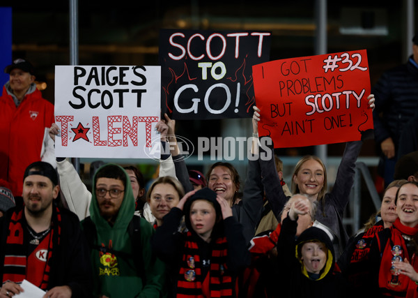 AFLW 2024 Round 06 - Essendon v Sydney - A-54629309