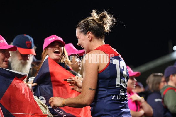 AFLW 2024 Round 06 - Melbourne v GWS - A-54931941