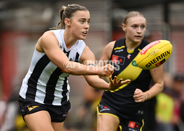 AFLW 2024 Round 06 - Richmond v Collingwood - A-55102889