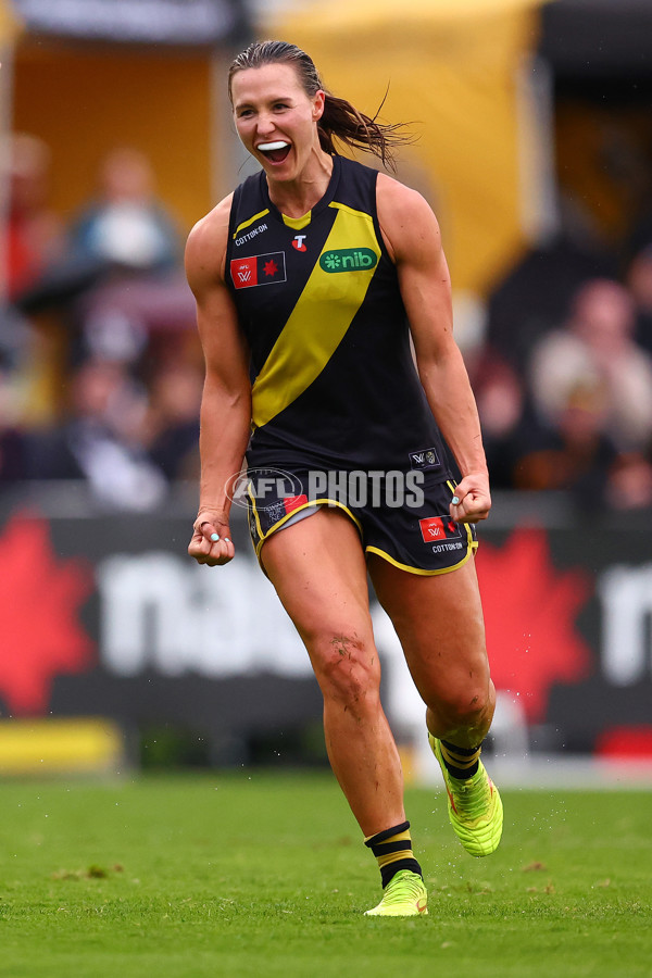 AFLW 2024 Round 06 - Richmond v Collingwood - A-55104066