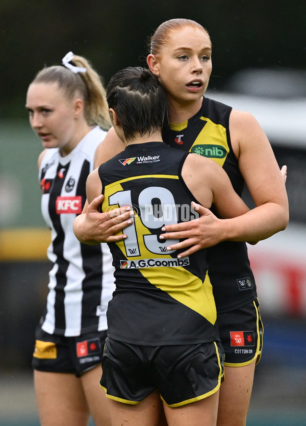 AFLW 2024 Round 06 - Richmond v Collingwood - A-55105970