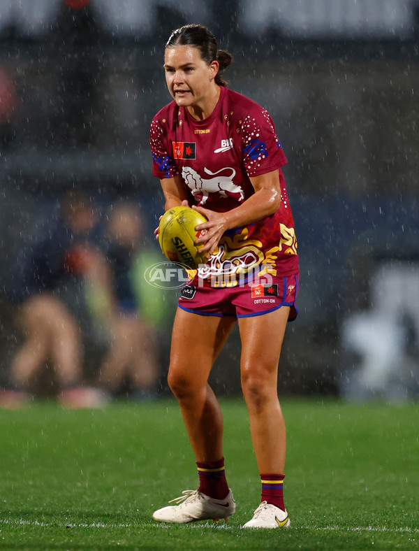 AFLW 2024 Round 06 - Carlton v Brisbane - A-55108897