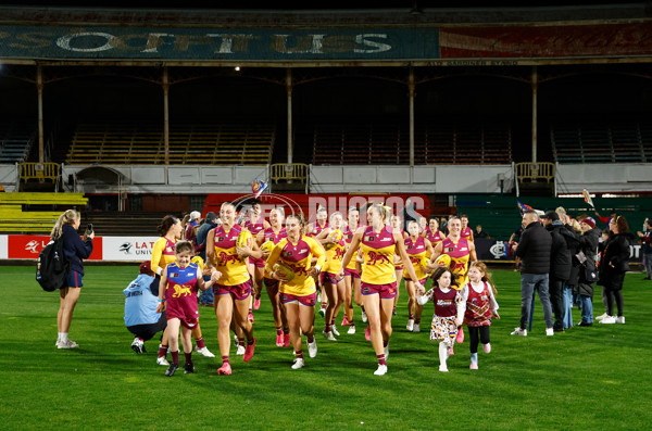 AFLW 2024 Round 06 - Carlton v Brisbane - A-55111629