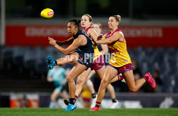 AFLW 2024 Round 06 - Carlton v Brisbane - A-55111656
