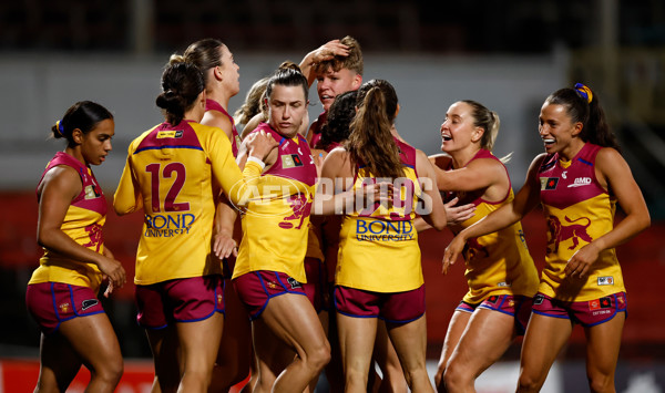 AFLW 2024 Round 06 - Carlton v Brisbane - A-55114551