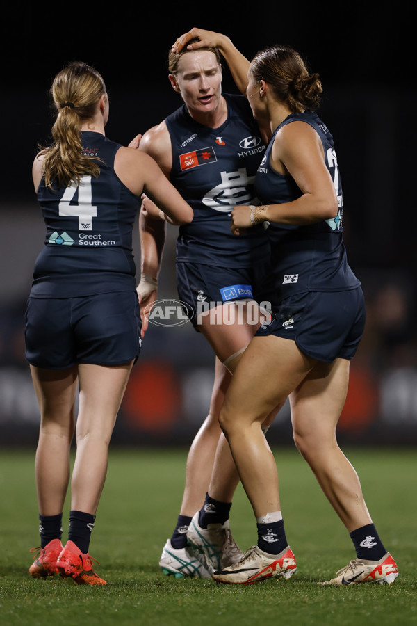 AFLW 2024 Round 06 - Carlton v Brisbane - A-55114565