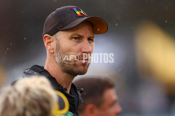 AFLW 2024 Round 06 - Richmond v Collingwood - A-55114707