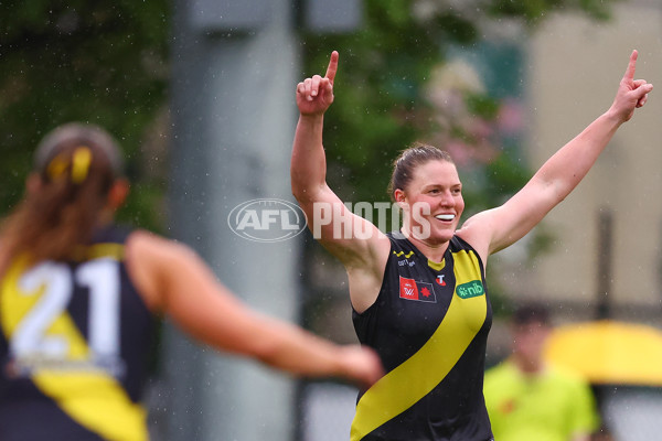 AFLW 2024 Round 06 - Richmond v Collingwood - A-55114723