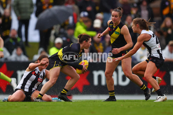 AFLW 2024 Round 06 - Richmond v Collingwood - A-55114749