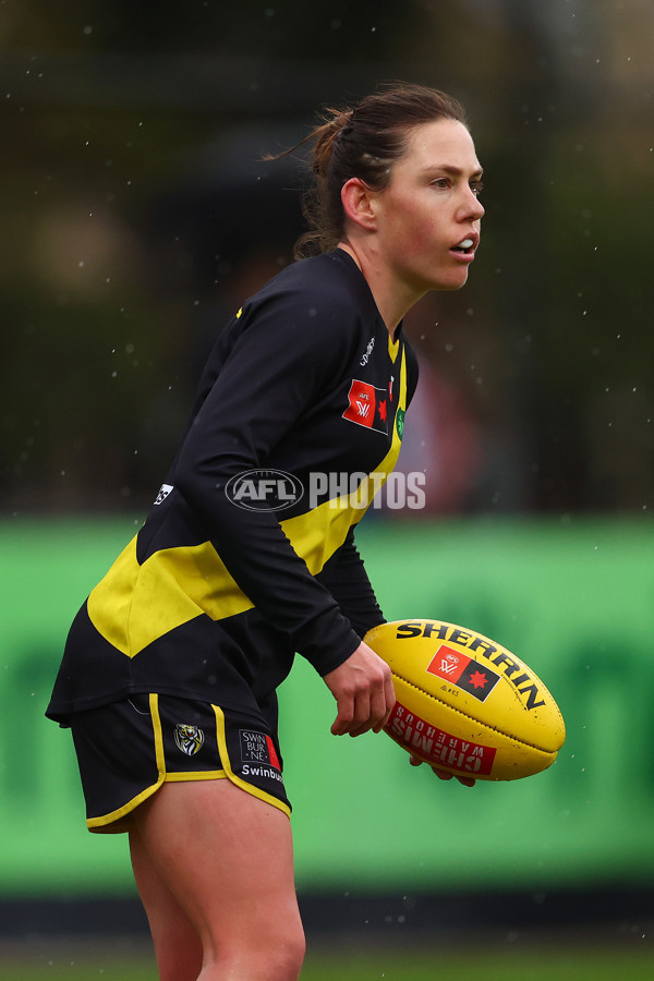 AFLW 2024 Round 06 - Richmond v Collingwood - A-55114758