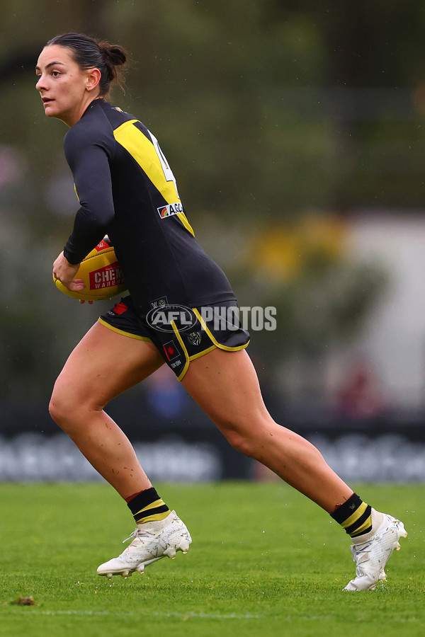 AFLW 2024 Round 06 - Richmond v Collingwood - A-55114770