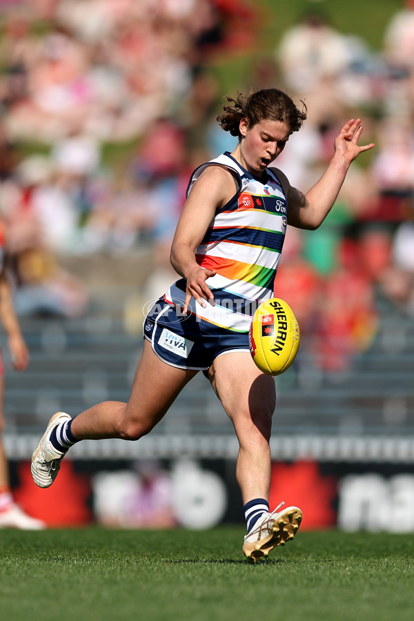 AFLW 2024 Round 06 - Sydney v Geelong - A-55134170