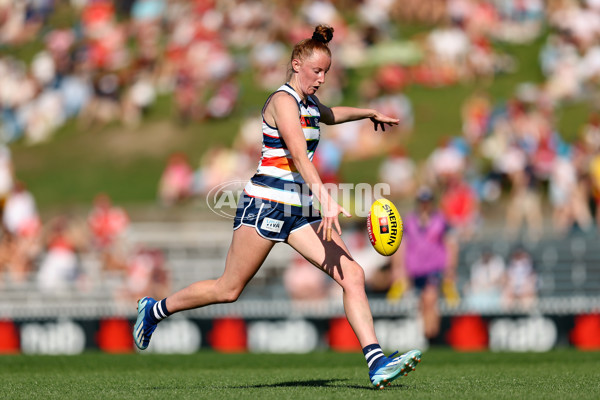 AFLW 2024 Round 06 - Sydney v Geelong - A-55137059