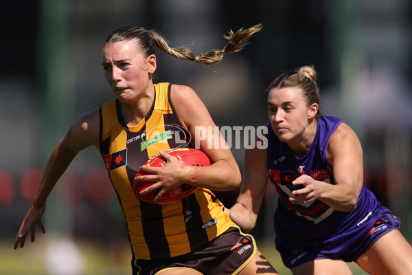 AFLW 2024 Round 06 - Fremantle v Hawthorn - A-55143564