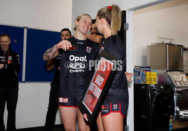 AFLW 2024 Round 07 - St Kilda v GWS - A-55203452