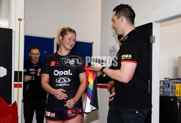 AFLW 2024 Round 07 - St Kilda v GWS - A-55203463