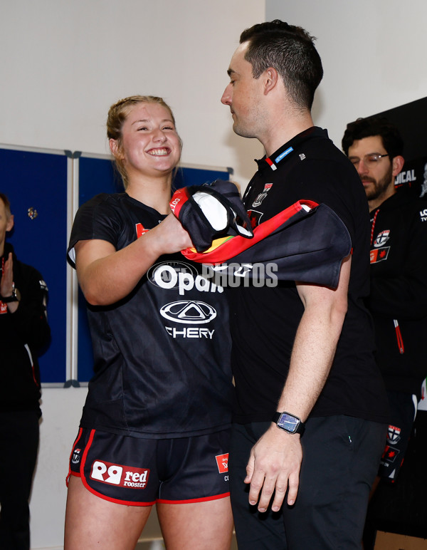 AFLW 2024 Round 07 - St Kilda v GWS - A-55203464