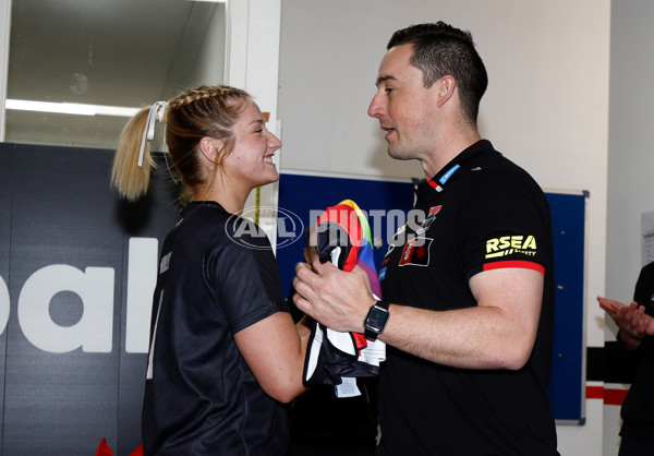 AFLW 2024 Round 07 - St Kilda v GWS - A-55205820