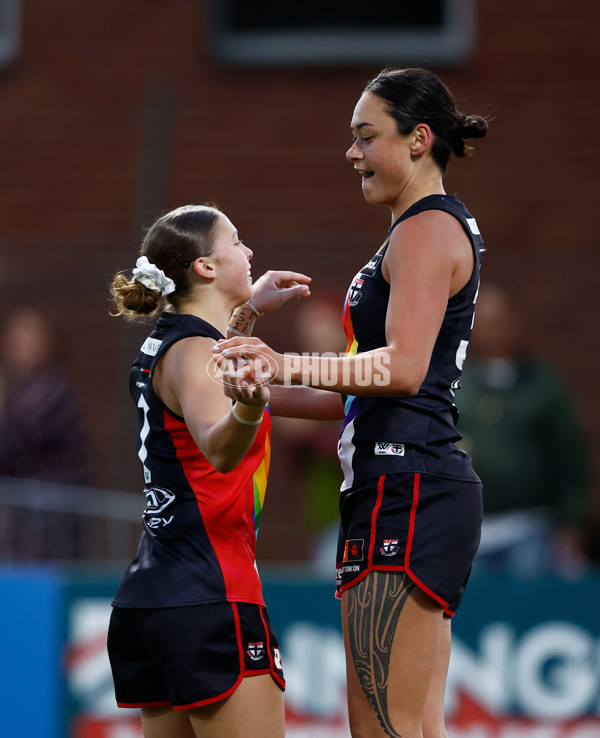 AFLW 2024 Round 07 - St Kilda v GWS - A-55207248