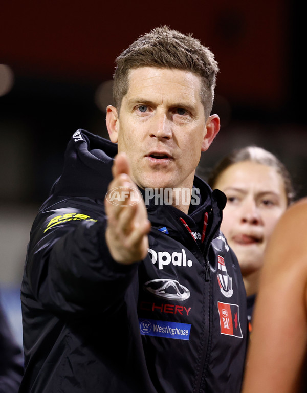 AFLW 2024 Round 07 - St Kilda v GWS - A-55208986