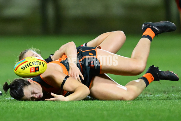 AFLW 2024 Round 07 - St Kilda v GWS - A-55208994