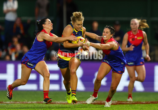 AFLW 2024 Round 07 - Adelaide v Melbourne - A-55214423