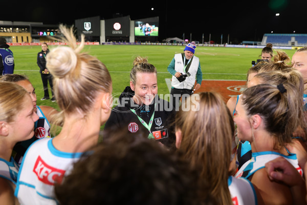 AFLW 2024 Round 07 - Port Adelaide v Collingwood - A-55223490