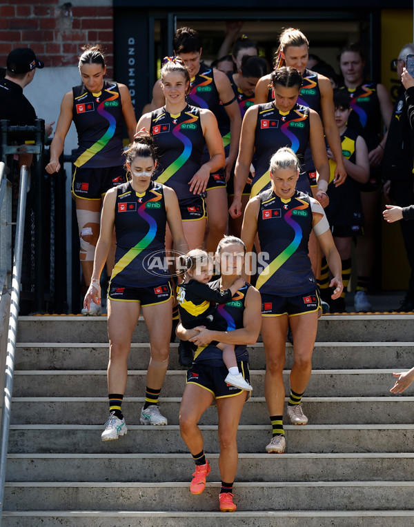 AFLW 2024 Round 07 - Richmond v Geelong - A-55245193