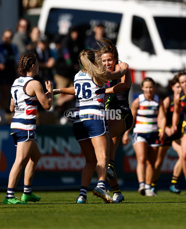 AFLW 2024 Round 07 - Richmond v Geelong - A-55246287