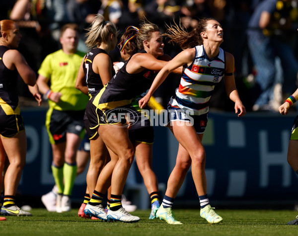 AFLW 2024 Round 07 - Richmond v Geelong - A-55248419