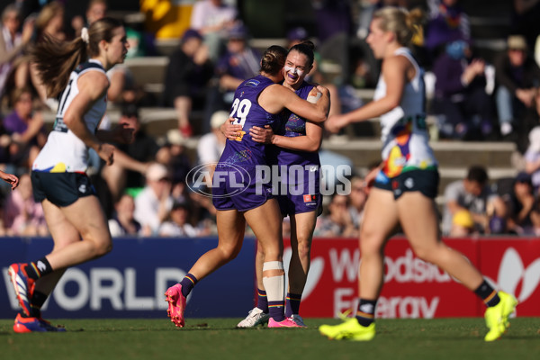 AFLW 2024 Round 07 - Fremantle v Carlton - A-55254161