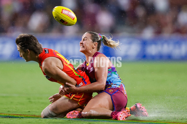 AFLW 2024 Round 07 - Brisbane v Gold Coast - A-55256704