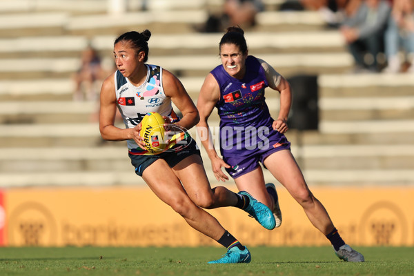 AFLW 2024 Round 07 - Fremantle v Carlton - A-55258623