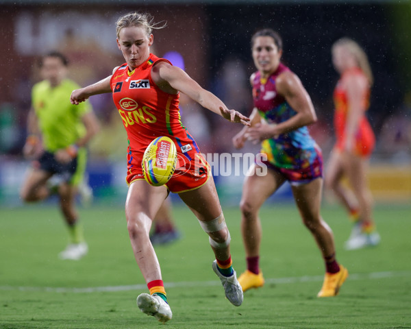 AFLW 2024 Round 07 - Brisbane v Gold Coast - A-55259657