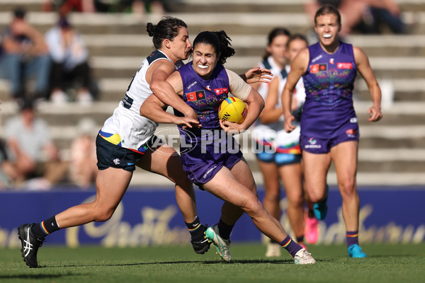 AFLW 2024 Round 07 - Fremantle v Carlton - A-55263604