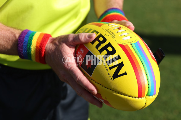 AFLW 2024 Round 07 - Fremantle v Carlton - A-55263612