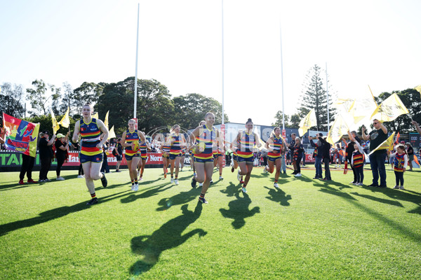 AFLW 2024 Round 07 - GWS v Adelaide - A-55273140