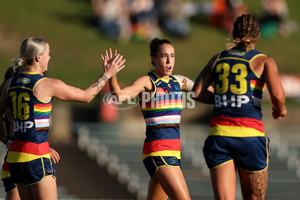 AFLW 2024 Round 07 - GWS v Adelaide - A-55278688