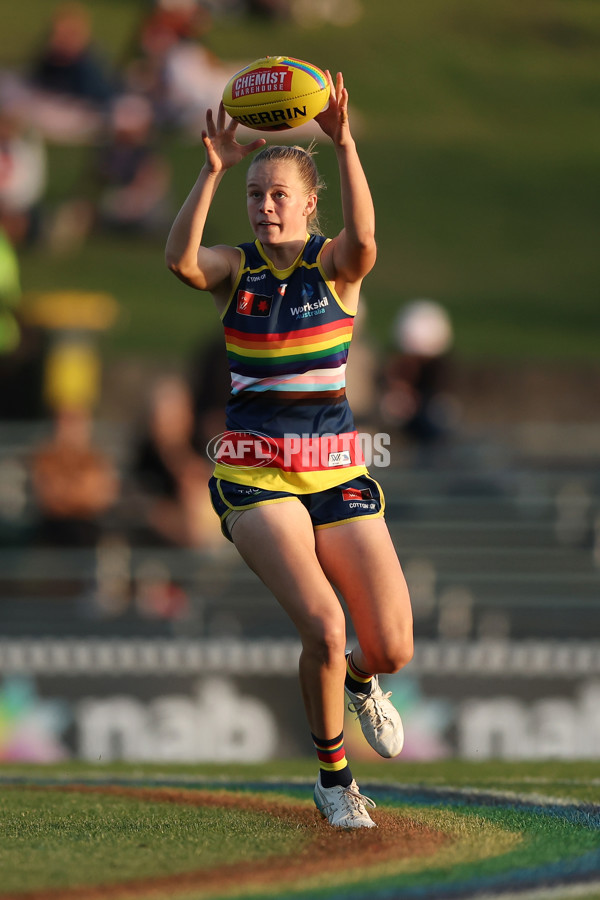 AFLW 2024 Round 07 - GWS v Adelaide - A-55281067